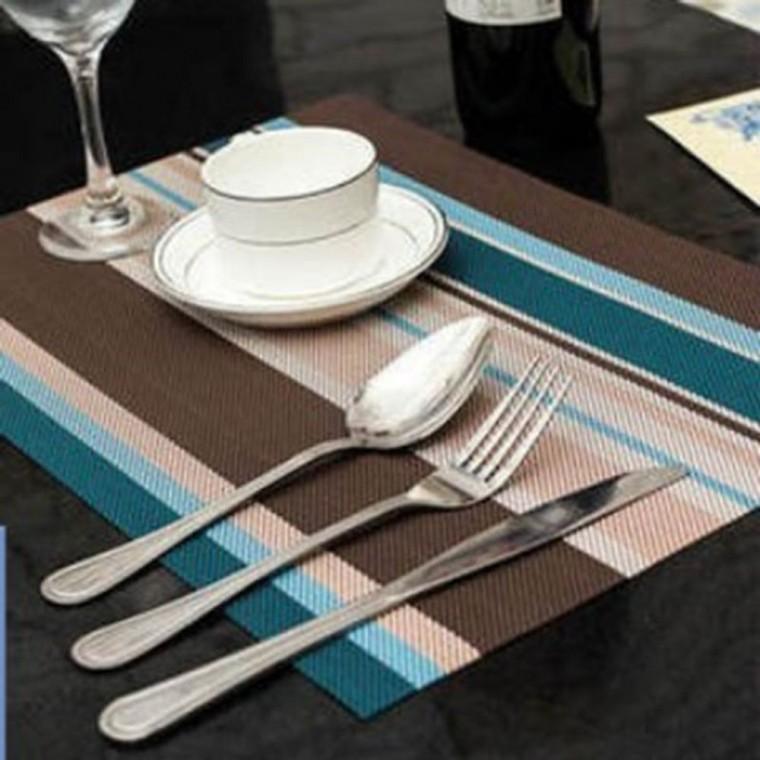 테이블 매트 4pcs 식탁매트 식탁보 책상깔판 보호매트