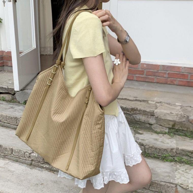 직장인 대학생 여성 숄더 보부상 쇼퍼 백 베이지 카키 가방 쇼퍼백 휘뚜루마뚜루 숄더백