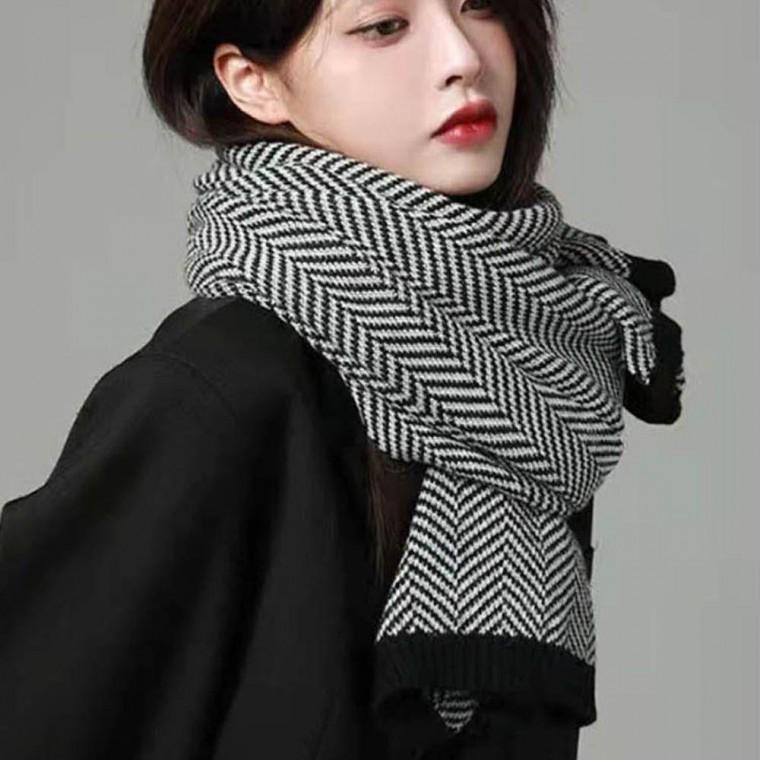 시크 패턴 부드러운 여성 겨울 외출 코디 머플러 넥워머 목도리 방한 용품 여자 퍼머플러