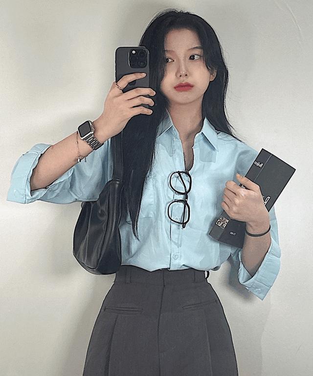 여성 오버핏 긴팔 셔츠 [2color 포켓 여자 흰색 화이트 스카이블루 소라 하늘 베이직 데일리 블라우스]