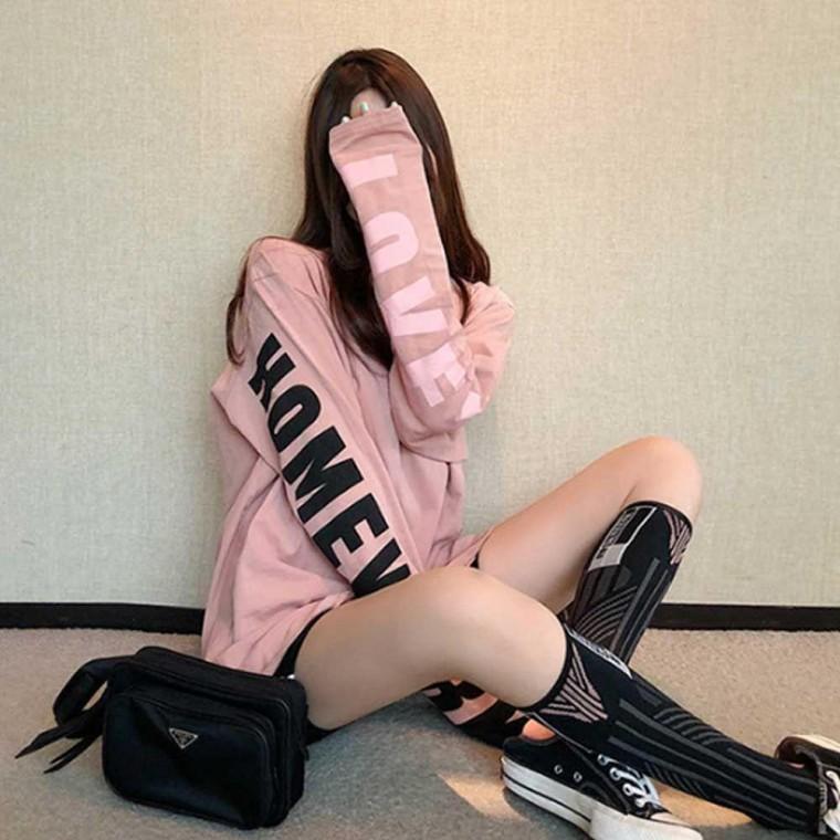 여자 간절기 봄 가을 데이트 룩 레터링 긴팔 티셔츠 얇은 셔츠 루즈핏 상의티 여자 베이직 면티 여성