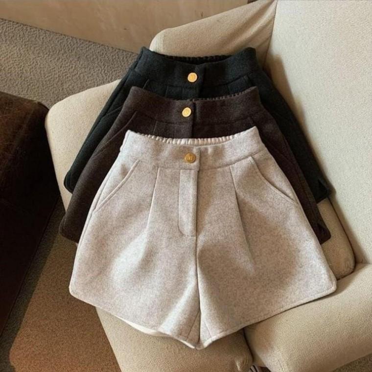 숏팬츠 패션 뒤밴딩 여성 A라인 모직 키밍 반바지