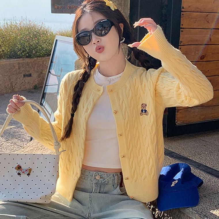 여자 꽈배기 니트 가디건 곰돌이 자수 아우터 겉옷