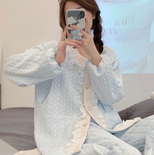 누빔 스타일 여성 파자마 도톰한 소재로 한겨울에도 포근한 파스텔톤 상하세트 잠옷