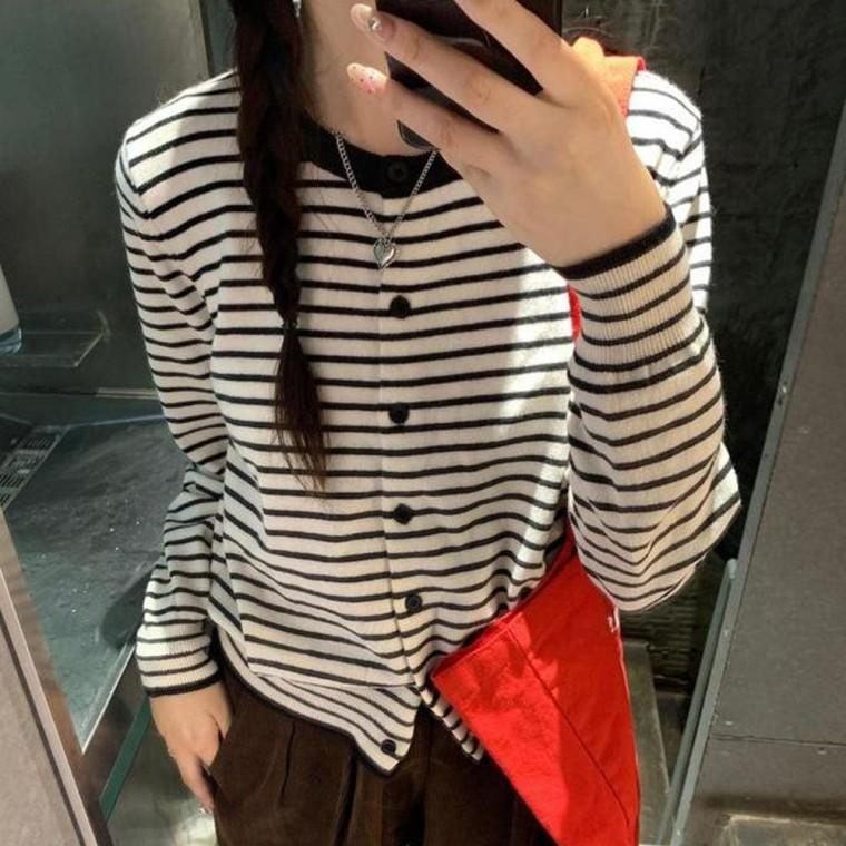 여성 단가라 줄무늬 봄 가을 긴팔 니트 가디건 화이트 카디건 봄가디건 여자 간절기
