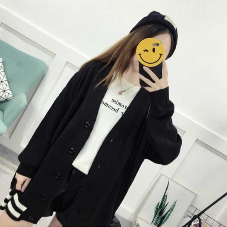 여자 대학생 캠퍼스 룩 가을 가디건 루즈 핏 스웨터