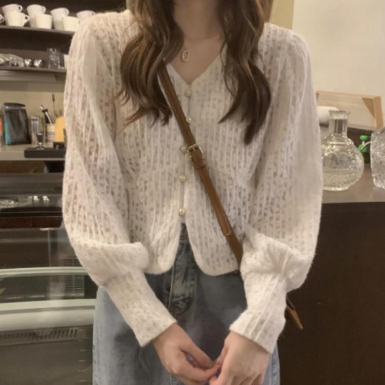 여성 깃털 가디건 봄가을 브이넥 러블리 패션 부드러운 재질 화사한 데이트룩