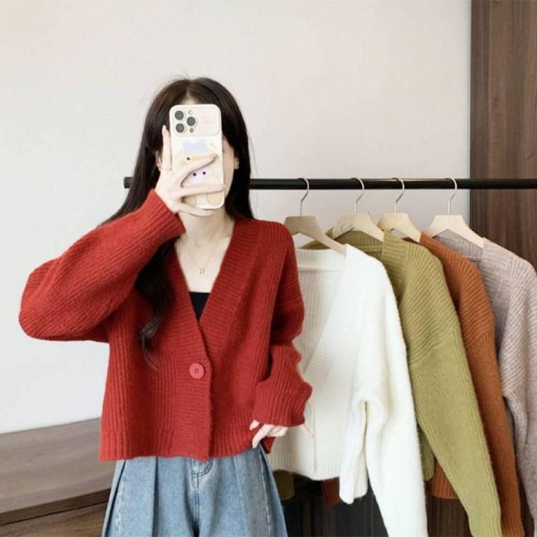 다양한 색상 깔끔하고 세련된 원단추 봄 가을 가디건