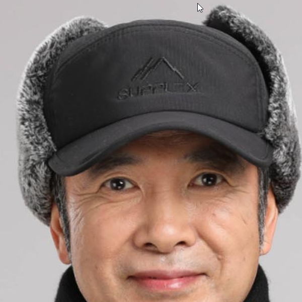가볍지만 보온성이 뛰어나 겨울철 필수 아이템으로 추천하는 남녀공용 마스크 방한모자