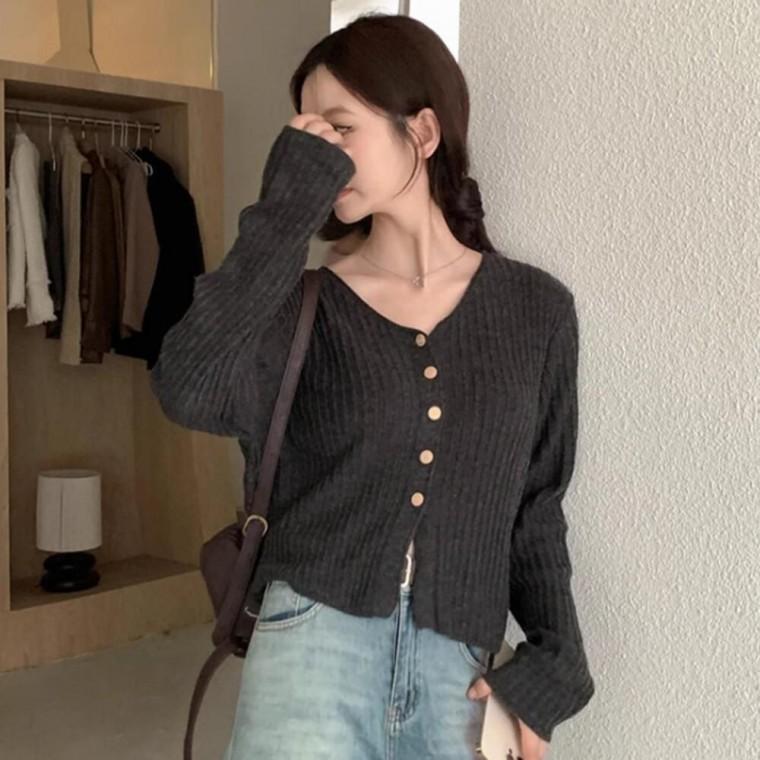 골지짜임 골드버튼 디테일세미 크롭 여성데일리가디건