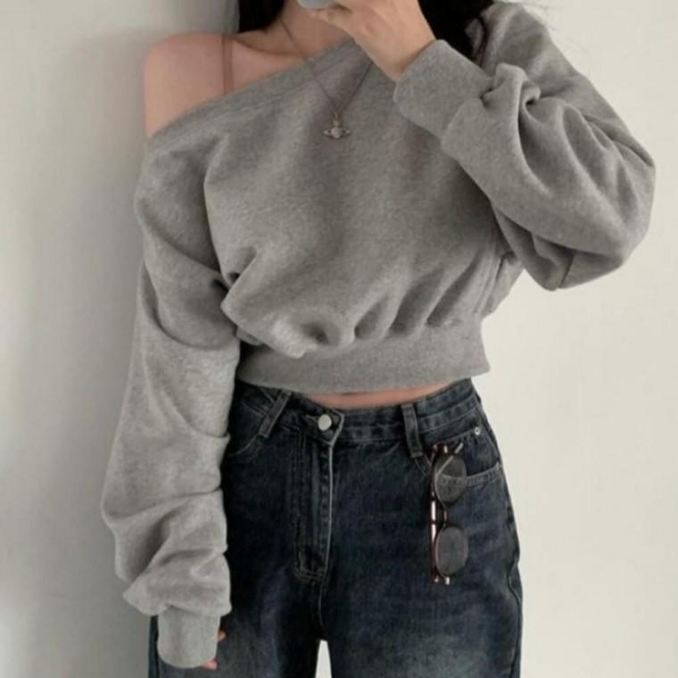 언발란스 오프숄더 디자인 데일리룩 여성 크롭 맨투맨