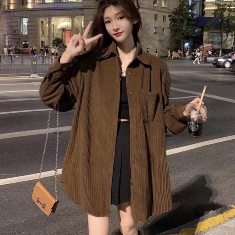 세로골지 디테일 루즈핏 내추럴한 여성 코듀로이 셔츠