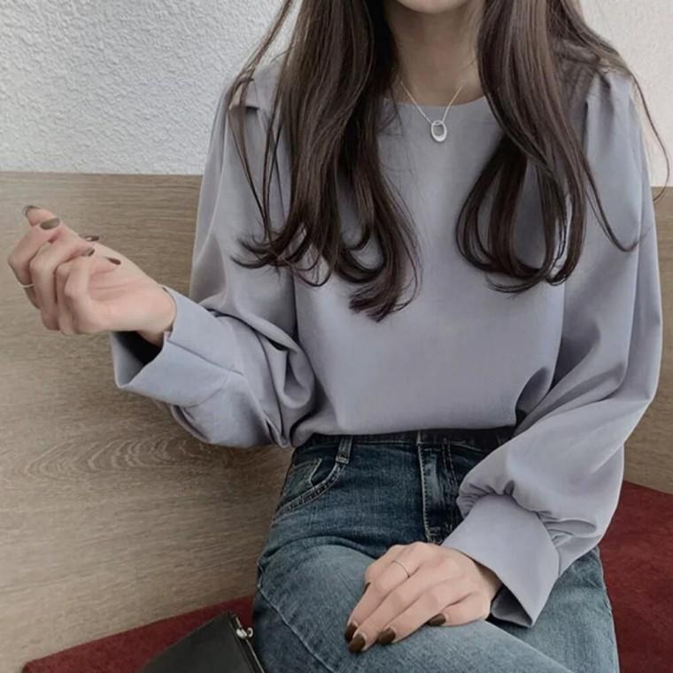 여유로운 소매라인디테일 소프트 파스텔 여성블라우스