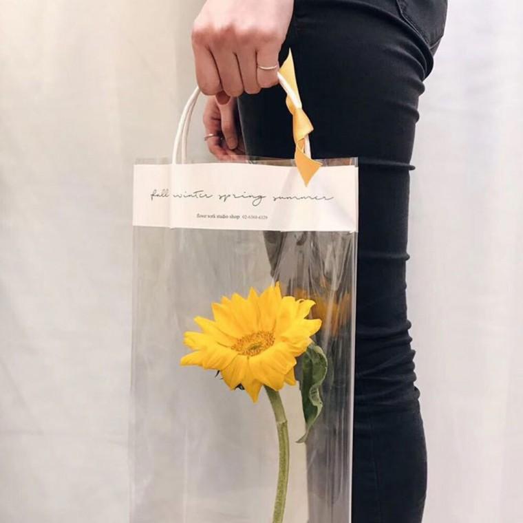 꽃쇼핑백 꽃 포장 투명쇼핑백 꽃바구니 꽃포장지 봉투중형10p 꽃선물