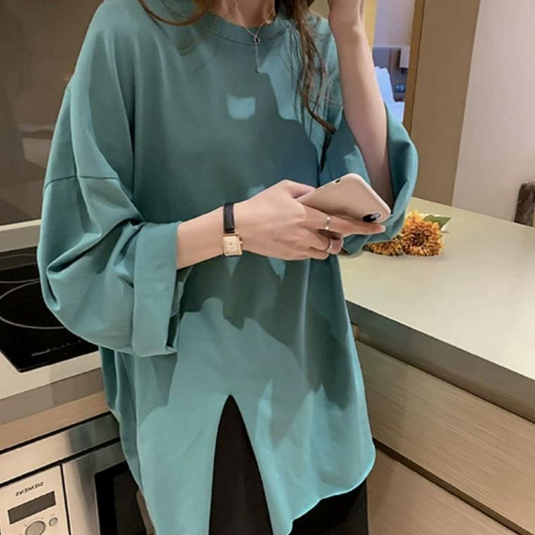 여성 루즈핏 사이드슬릿 긴팔 티셔츠 데일리룩