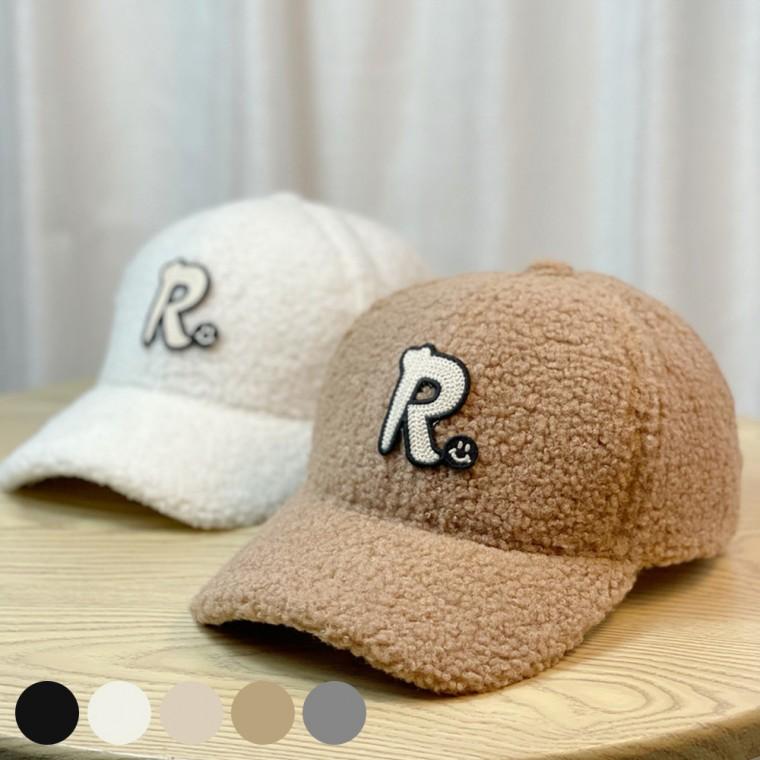 귀여운 뽀글이 스마일 패치 R영문 포인트 볼캡 모자