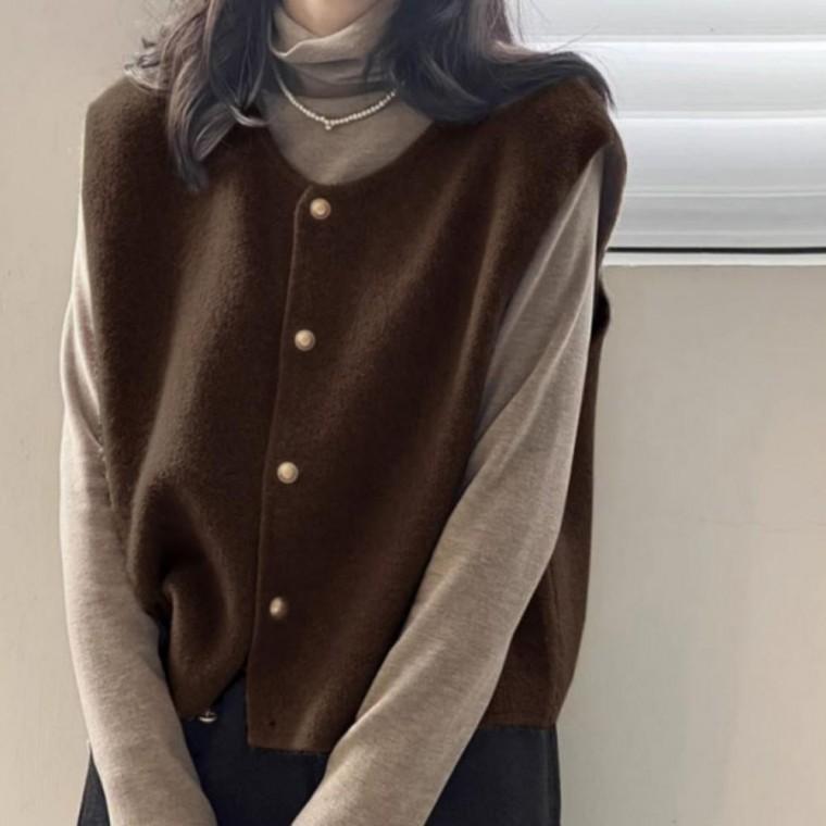 베스트 금장버튼 데일리룩 라운드넥 조끼 여성