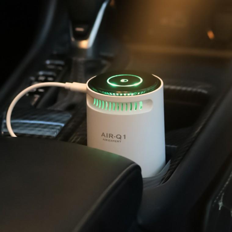 에어큐원 냄새제거 헤파필터 미니차량공기청정기 차량용 미니차량공기정화기 (화이트)