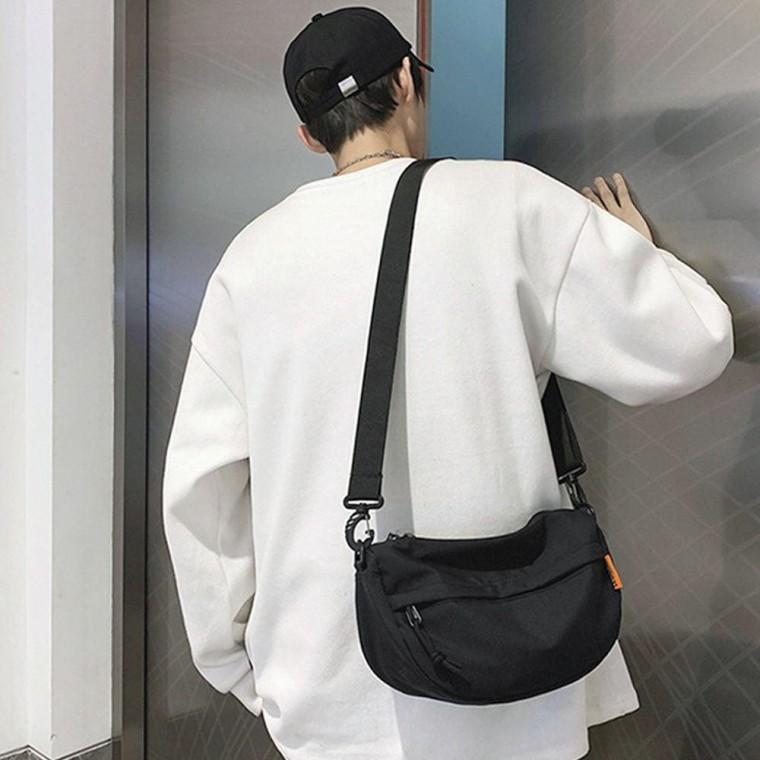 크로스 바디 새들백 데일리 여행가방 메신저백 커플백