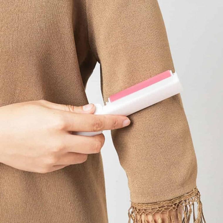 휴대용 접이식 롤테이프 핸디형청소기 개털제거
