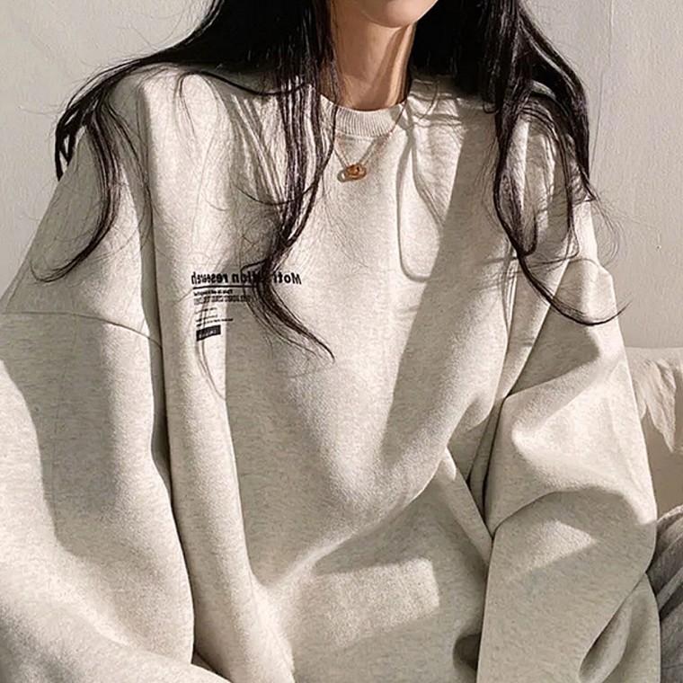 여성 겨울 기모 레터링 오버핏 맨투맨