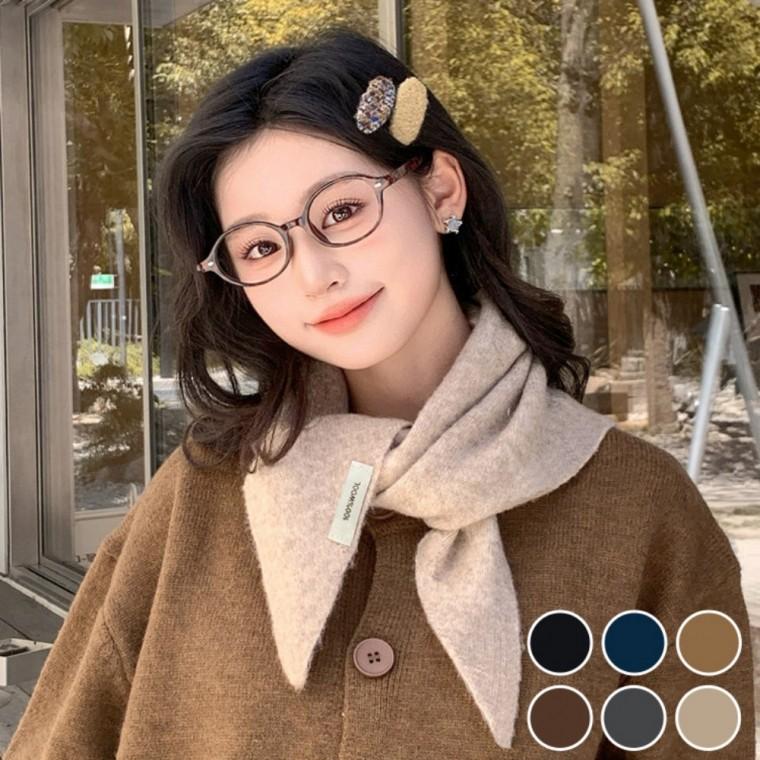 따뜻하고 부드러운 울 소재 보온 삼각 쁘띠 스카프