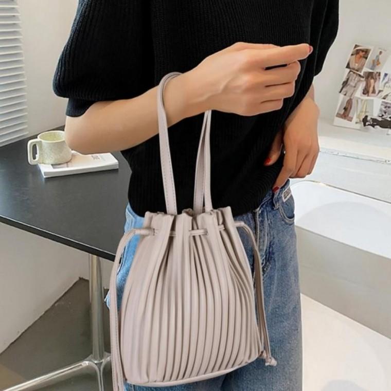 여성 외출 여행용 세로 주름 복주머니 가방 크로스 토트 버킷백