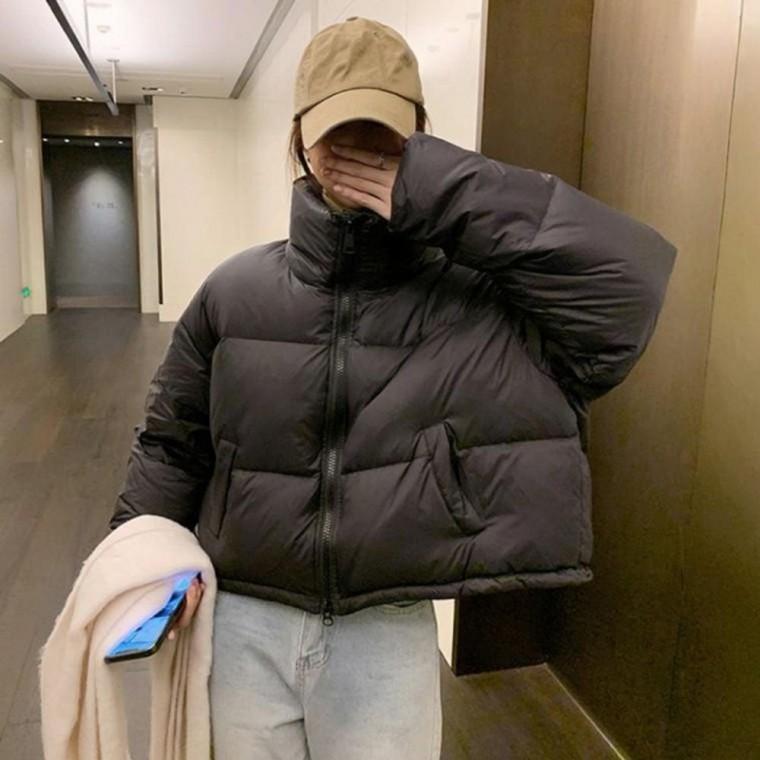 여성 겨울 외출 하이넥 크롭 스타일 볼륨 퀄팅 트렌디 패딩 점퍼 경량 여성 겨울 이너 패딩
