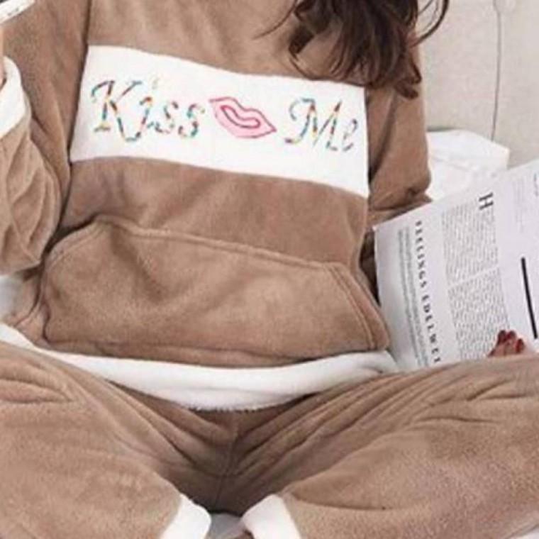 여성 홈웨어 부드럽고 따듯한 겨울 후드 잠옷