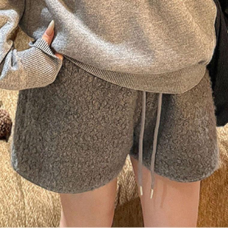 여자 겨울 뽀글이 밴딩 숏팬츠 데일리 반바지