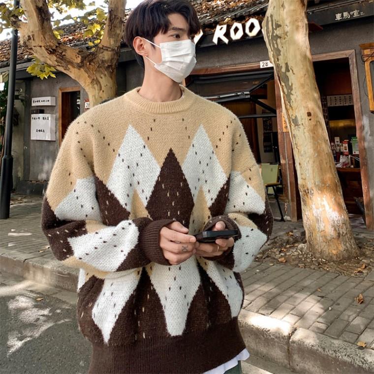 데이트니트 겨울티셔츠 남성 라운드넥 남친룩 아가일