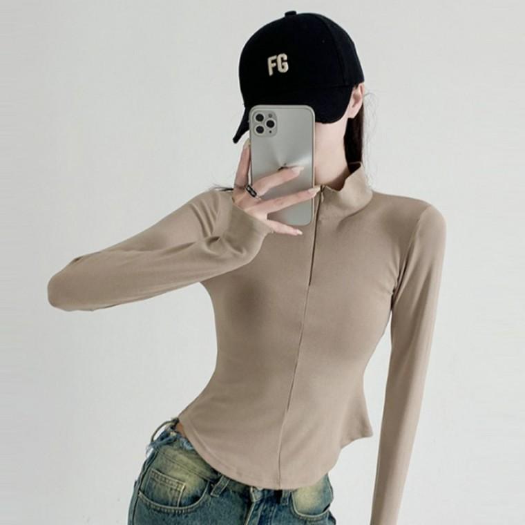 한겨울에도 따뜻한 양털 조거 팬츠 여성 트레이닝 슬림핏 세피크롭티 여성티셔츠 크롭