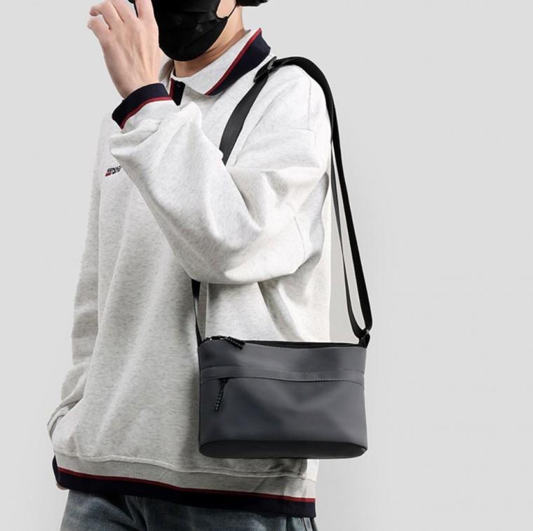 남자 크로스백 미니 메신저백 데일리 여행 보조가방 태블릿 수납