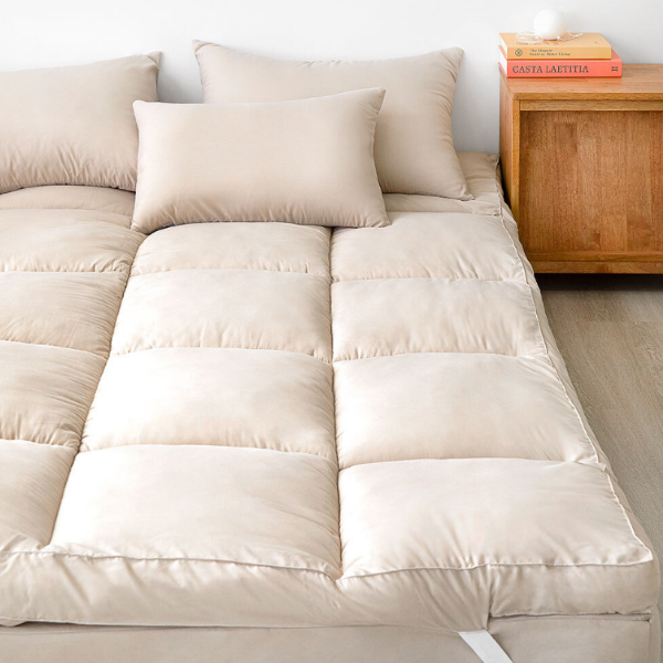 BS 침대 토퍼 Q 베이지 쿠션감 포근한 푹신한 매트리스 거실 매트 손님용 캠핑