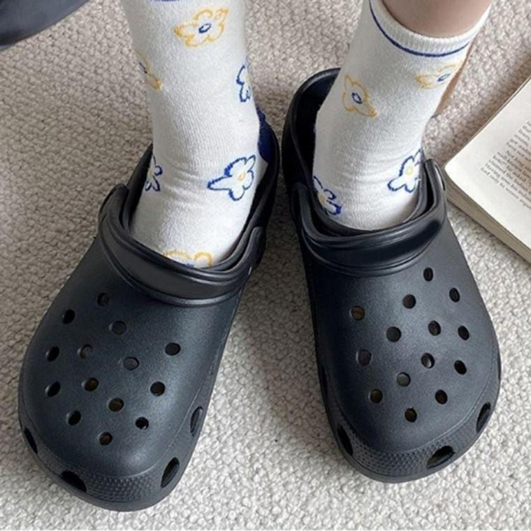 남녀 가벼운 EVA 샌들 1P 편안한 여름 슬리퍼 커플 바캉스 신발 펀칭