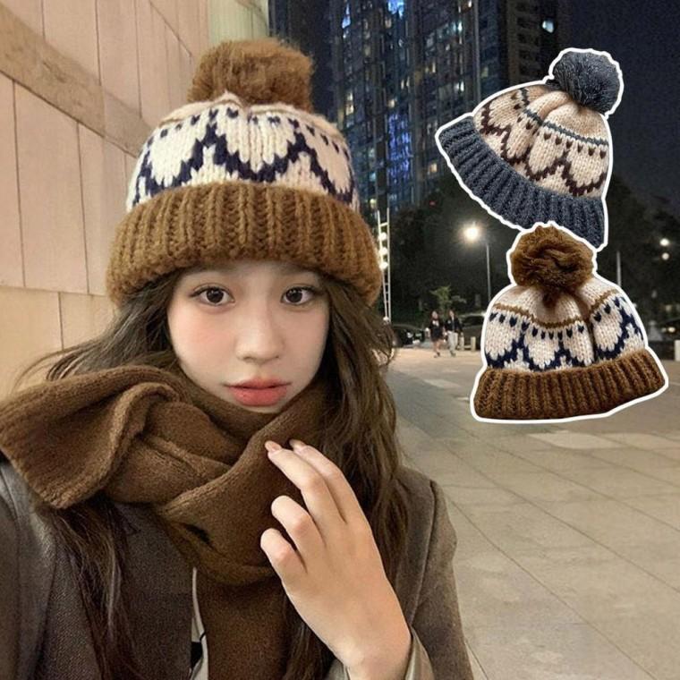 여성 빈치지 스타일 방울 포인트 굵은 짜임 겨울 비니 여자 모자 귀달이 털모자 눈꽃