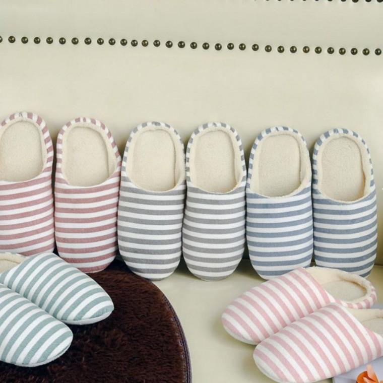 쿠션 겨울용 가정 실내 방한 가정용 면실내화 샌들 신발 겨울 가정용 남성