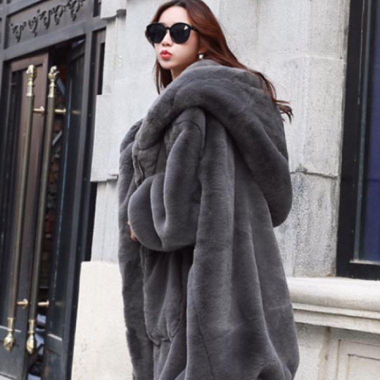 겨울철 포근하고 보들보들한 감각적인 디자인 아우터