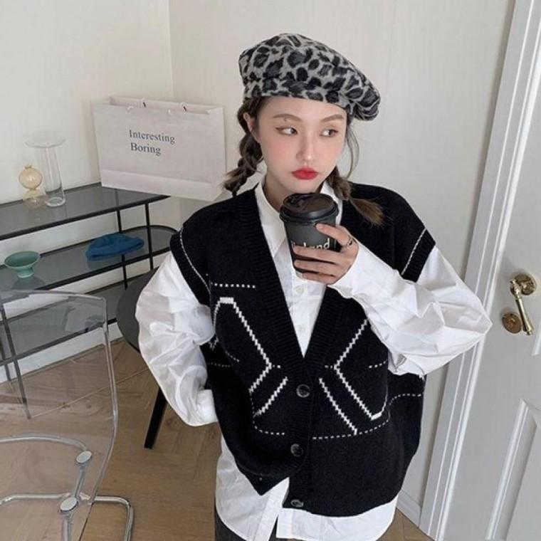 패션스타일 컬러 가디건 여성 조끼 브이 니트 아가일