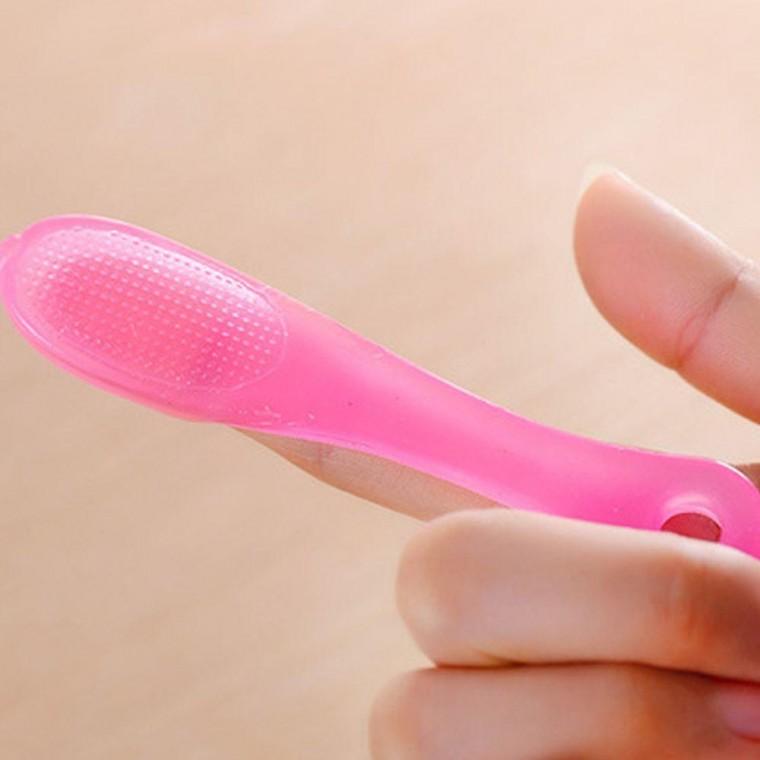 코 턱 피지 제거 모공 블랙 헤드 화이트헤드 브러쉬 코피지 방법 녹이기 흡입기 지제