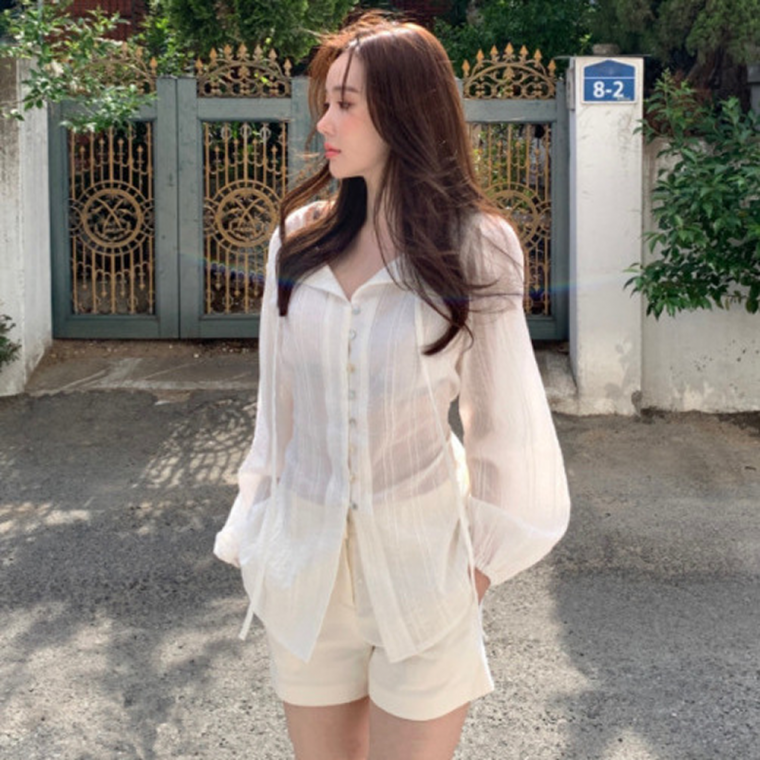 블리일리 오버핏 브이넥 여리여리 레이스 허리 리본 화이트 블라우스 여름 봄 여행 데이트룩 나들이룩
