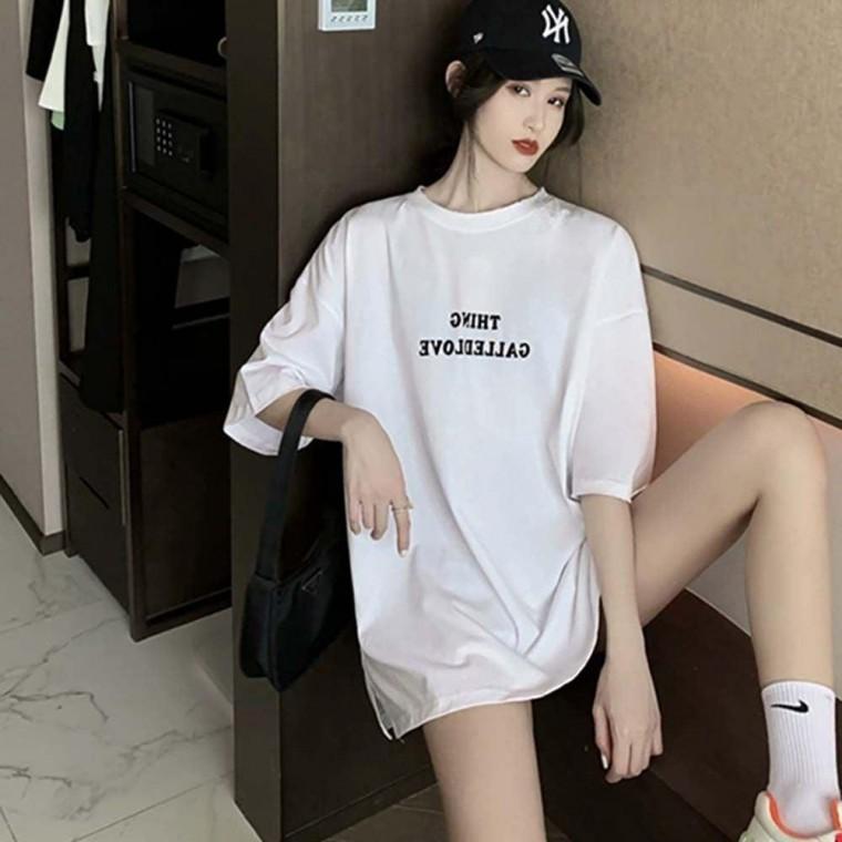 여자 영문 포인트 오버핏 스타일 여름 반팔 티셔츠