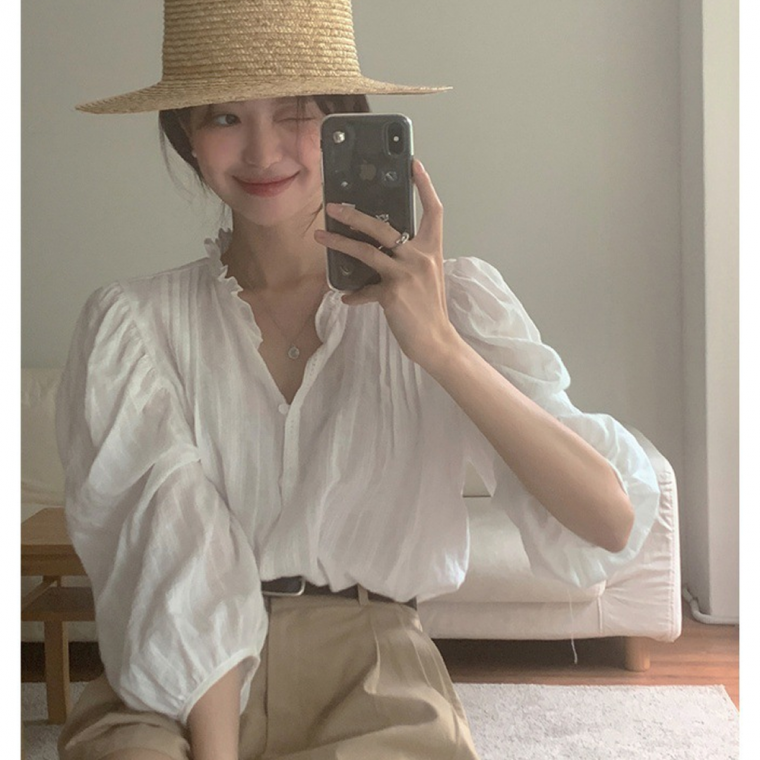 블리일리 프릴 카라 퍼프 소매 루즈핏 블라우스 봄 여름 휴가룩 데이트룩 나들이룩