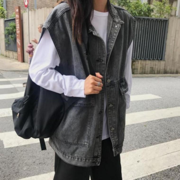 여성 루즈핏 블랙진 데님 조끼 베스트 시크한 오버핏 복고풍