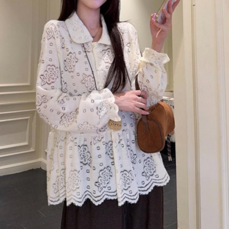 여성 플라워 펀칭 플레어 블라우스 긴팔 봄 가을 러블리 블라우스룩