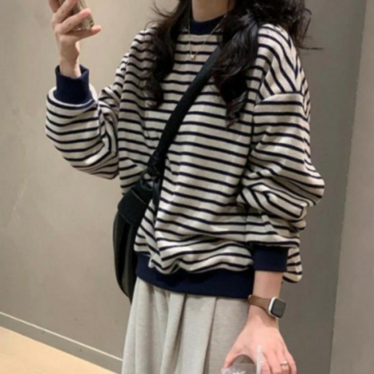 스트라이프 데일리 캐주얼 루즈핏 티셔츠 남녀공용 줄무늬 상의 가을 긴팔 티셔츠 기본핏 코디 아이템 패션