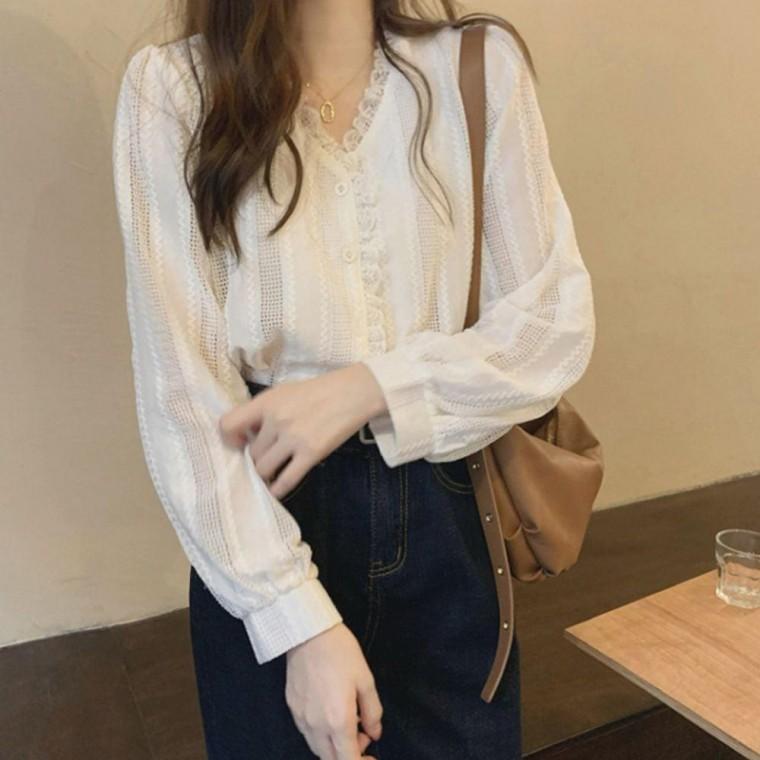 펀칭블라우스 하객룩 여성 데일리 로맨틱룩 레이스 블라우스 봄가을 펀칭 프릴레이스블라우스 긴팔 프릴