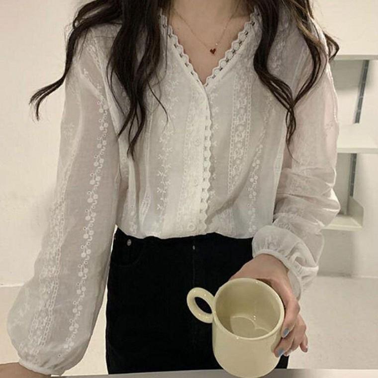 캐주얼블라우스 여름블라우스 여름소재 여성 펀칭 캐주얼 브이넥 블라우스 레이스 봄가을 긴팔 데일리룩