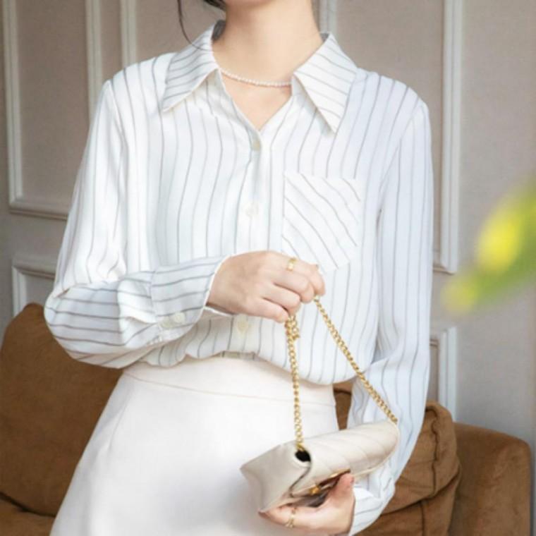 오피스룩 봄가을 스트라이프 여성 심플 세련된 블라우스 원픽