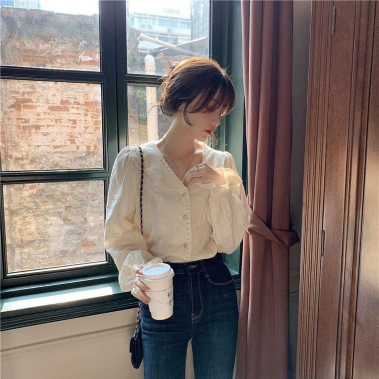 간절기 봄가을 긴팔 프릴블라우스 퍼프소매 블라우스 하객룩 페미닌 브이넥 프릴 여성 원픽